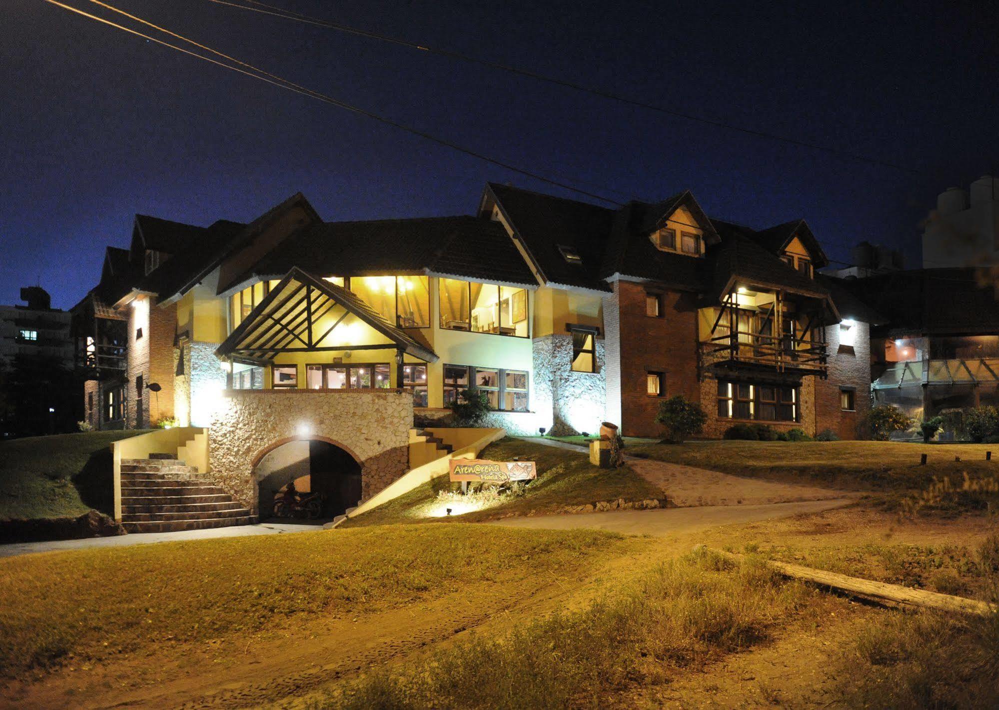 Y Arenarena Hotel